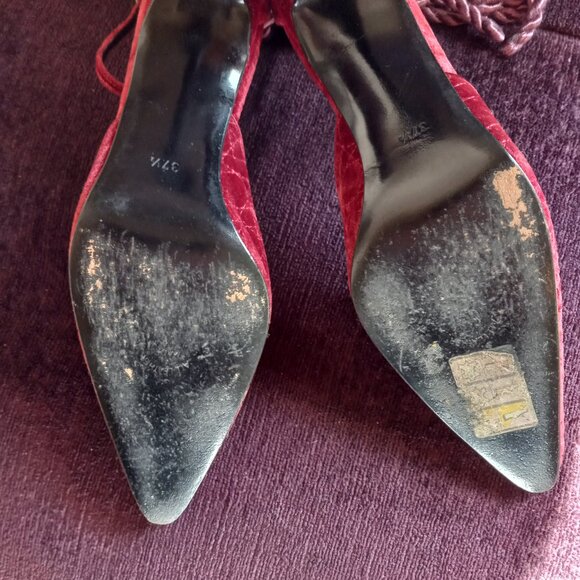 CHRISTIAN DIOR PARIS DEEP RED VELVET PUMPS HEELS ITALY 37.5 US 7.5 - Picture 11 of 16